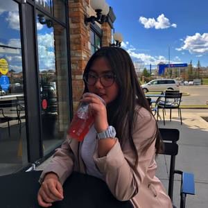 Meet your Posher, Anne beatrice